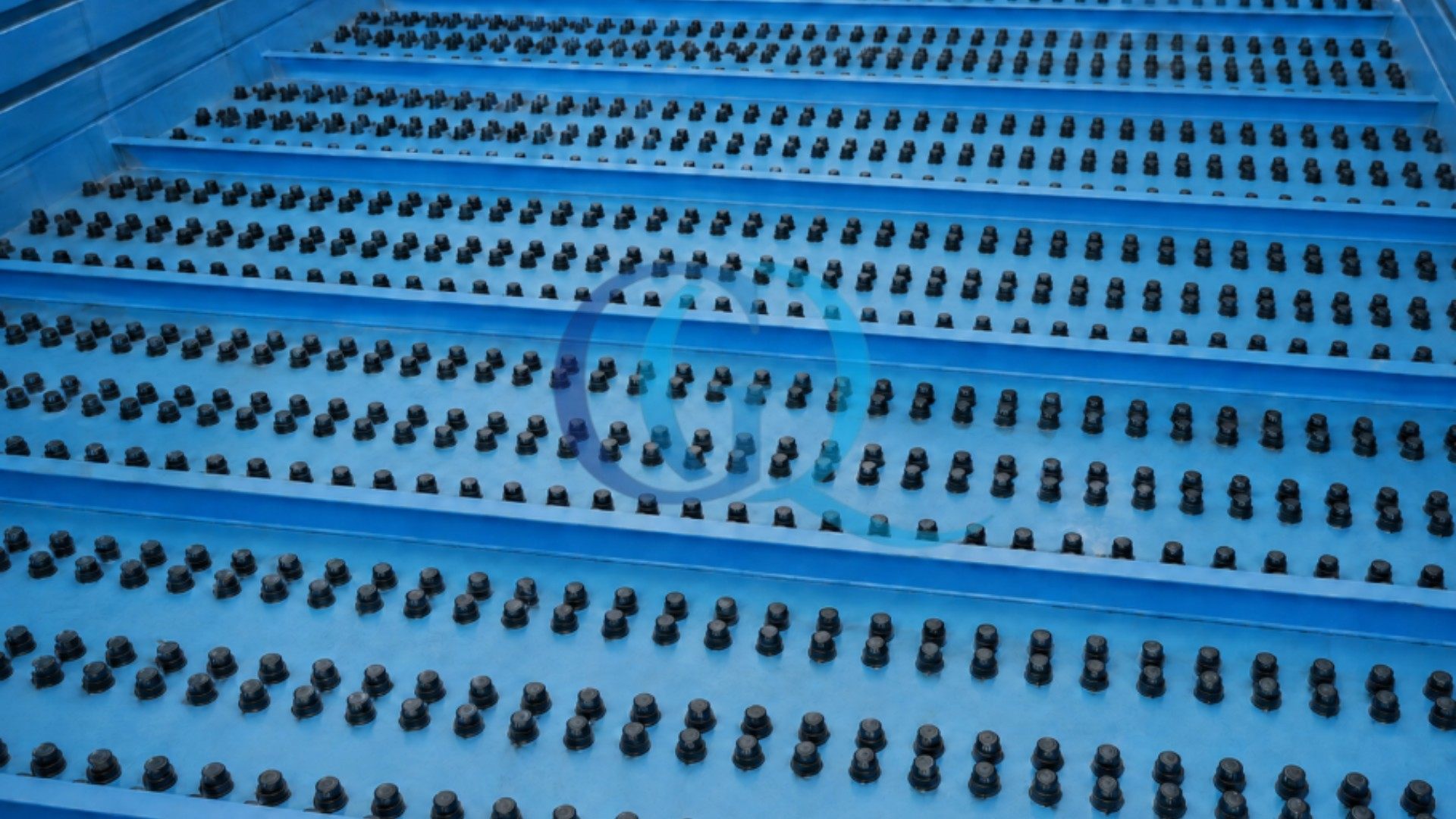 Falsos fondos para plantas de tratamiento de agua